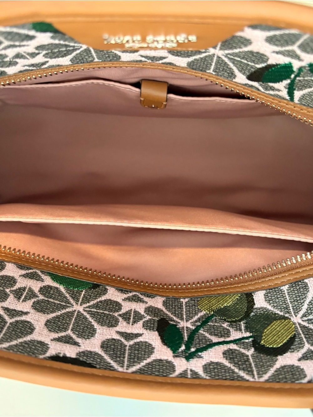 Kate Spade Cherry Spade Travel Tote & Pouch Set NWOT - Picture 6 of 9
